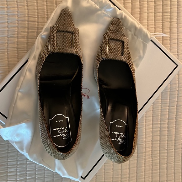 Roger Vivier pump - Picture 2 of 3